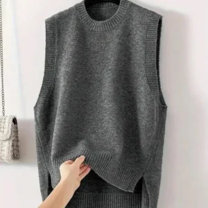 Women'sSolidColorRoundNeckSweaterVest,CasualSleevelessKnitwearTopforDailyWear,LadiesKnitClothingforFall&WinterBlouses & Shirts