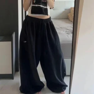 American retro hip-hop style oversized men's and women's black casual sportswear pants, streetwear, loose jogging pants, high-waisted wide-leg pants.