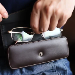 Upscale Belt Wearable PU Glasses Case Men Portable Leather Reading Glasses Storage Box Phone Bags and Tool Carrying Cases Sunglasses Holder Clip Lens Cover