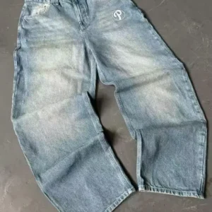 2025 new American streetwear, classic retro blue jeans, Y2K fashion elements inspired by the Harajuku style, slightly flared wide-leg pants, suitable for daily casual wear, men's and women's versions, street fashion, suitable for all seasons